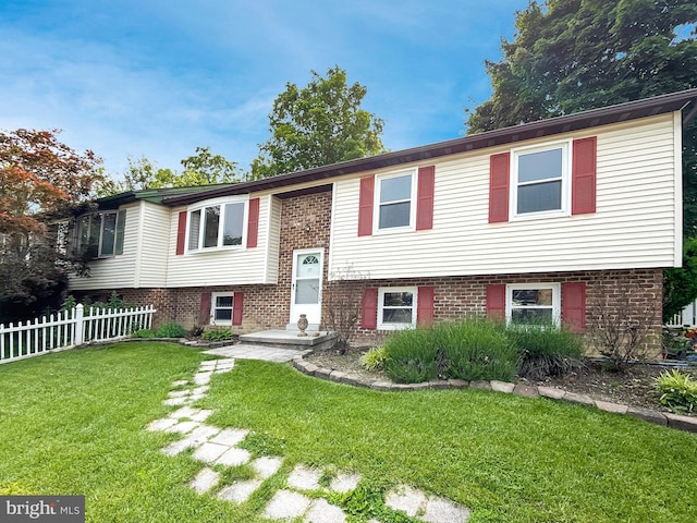 17 Butternut Ln, Hanover, PA 17331 - raised ranch with brick siding