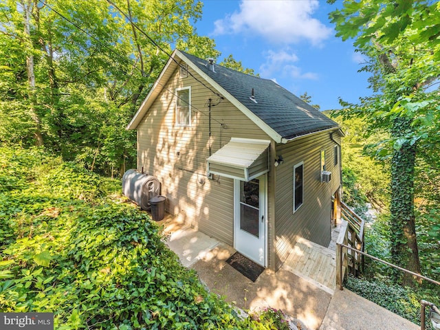 12535 Rockdale Rd, Clear Spring, MD 21722 - rear view of property featuring roof with shingles
