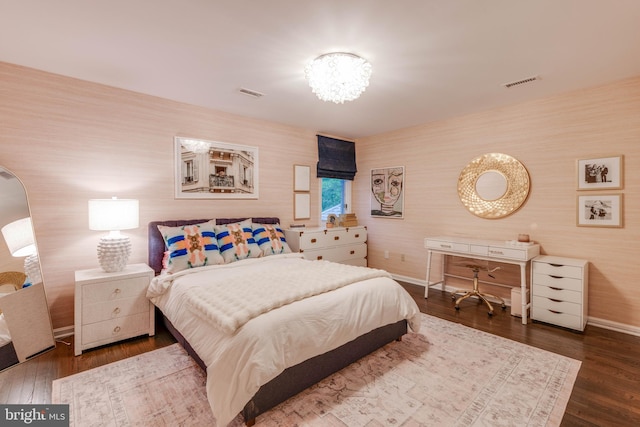 8 Rockland Vue Ct, Towson, MD 21204 - bedroom featuring wallpapered walls, wood finished floors, and a chandelier