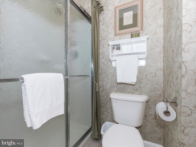 22324 Canterfield Way, Germantown, MD 20876 - full bath with a shower stall, toilet, and wallpapered walls
