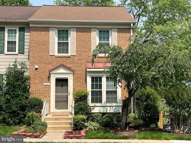 7457 Hatherleigh Ct, Alexandria, VA 22315 - view of front of property with brick siding