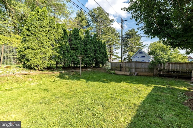 321 Willow Rd, Hellertown, PA 18055 - view of yard