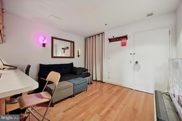 1100 Vine St Unit 1409, Philadelphia, PA 19107 - home office featuring light wood finished floors