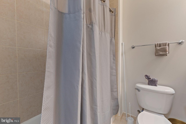 155 Potomac Psge Unit 817, Oxon Hill, MD 20745 - bathroom featuring toilet and shower / bath combination with curtain