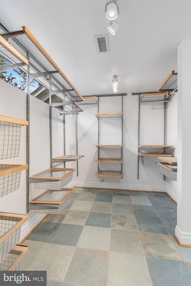 2950 Macomb St NW, Washington, DC 20008 - view of spacious closet