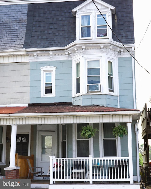 1022 N George St, York, PA 17404 - rear view of property with covered porch and a shingled roof