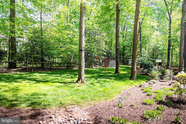 1399 Old Quincy Ln, Reston, VA 20194 - view of yard featuring a forest view