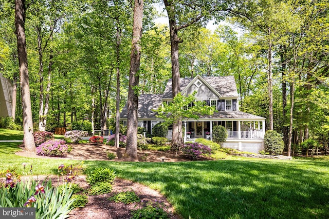 1399 Old Quincy Ln, Reston, VA 20194 - view of front of house with a porch, a front yard, and a shingled roof