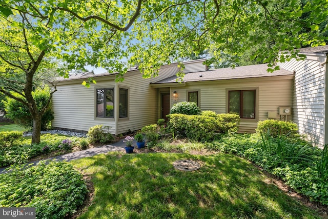 74 Ashton Way Unit 74, West Chester, PA 19380 - rear view of property with a lawn