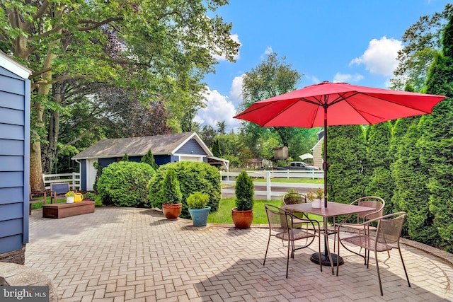 10 Shaw Dr, Kingston, NJ 08528 - view of patio / terrace featuring outdoor dining area