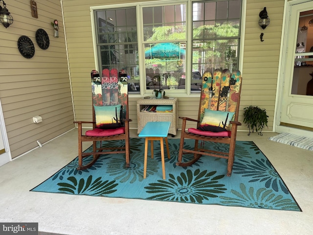 128 Rowan Ct, Manahawkin, NJ 08050 - view of patio