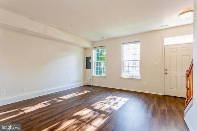 519 Long Wall Dr, Reisterstown, MD 21136 - entryway featuring dark wood-style floors