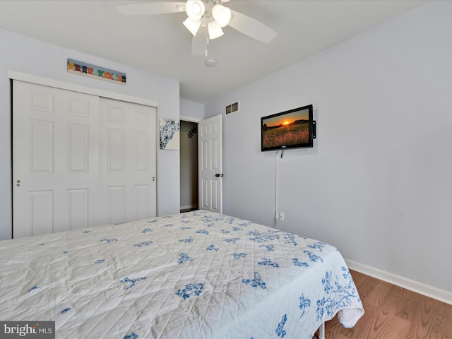 2 Marsha Dr, Cressona, PA 17929 - bedroom with wood finished floors, a closet, and ceiling fan