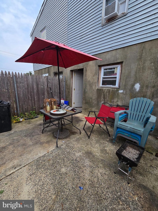 2513 W Sergeant St, Philadelphia, PA 19132 - view of patio / terrace