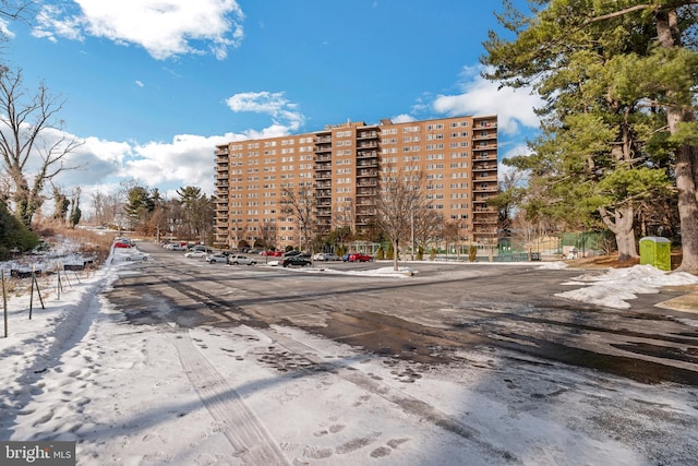 1900 Lyttonsville Rd Unit 818, Silver Spring, MD 20910 - view of apartment building / complex