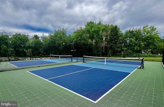 42806 Longworth Ter, Chantilly, VA 20152 - view of tennis court featuring community basketball court