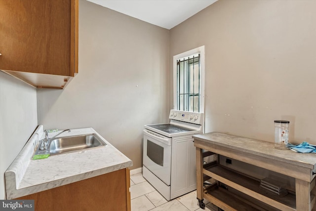 3737 N 18th St, Philadelphia, PA 19140 - laundry room with a sink