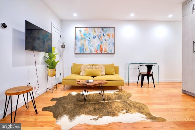 1823 Kalorama Rd NW, Washington, DC 20009 - sitting room with light wood-type flooring and recessed lighting