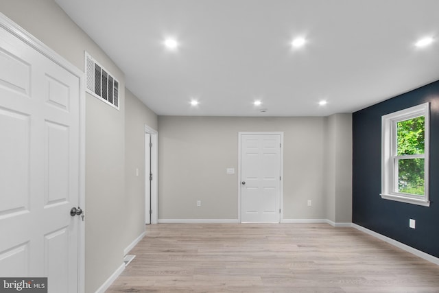 5021 A St SE, Washington, DC 20019 - unfurnished room featuring light wood-style flooring and recessed lighting