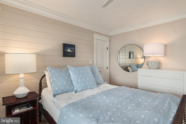 16 Spa Creek Lndg, Annapolis, MD 21403 - bedroom with ornamental molding