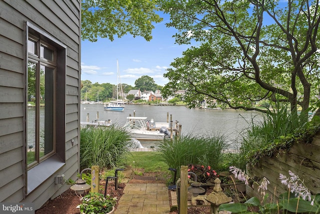 16 Spa Creek Lndg, Annapolis, MD 21403 - view of patio with a dock and a water view