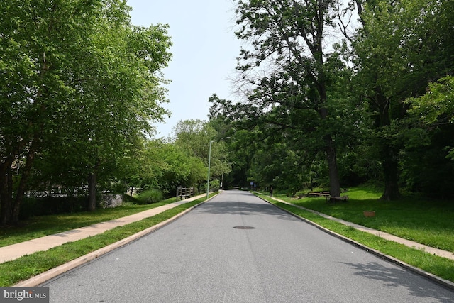 85 Park Vallei Ln Unit 85, Brookhaven, PA 19015 - view of asphalt street featuring sidewalks