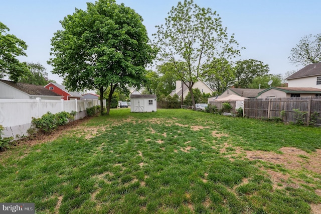 57 Jarvis St, Pemberton, NJ 08068 - view of yard with a residential view