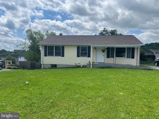 8774 Oxford Cir, Waynesboro, PA 17268 - view of front of home featuring covered porch