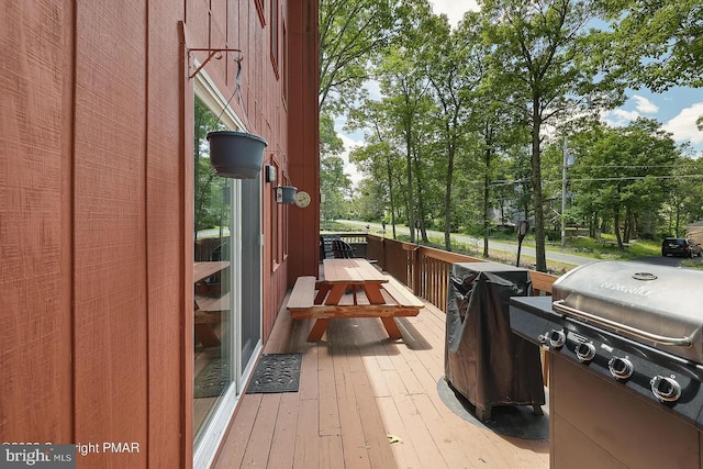 138 Banbury Dr, Bushkill, PA 18324 - deck with area for grilling