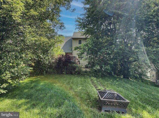 25 Domenick Dr, York, PA 17402 - view of yard featuring an outdoor fire pit