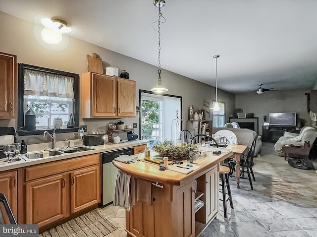 25 Domenick Dr, York, PA 17402 - kitchen featuring dishwasher, light countertops, a center island, and ceiling fan