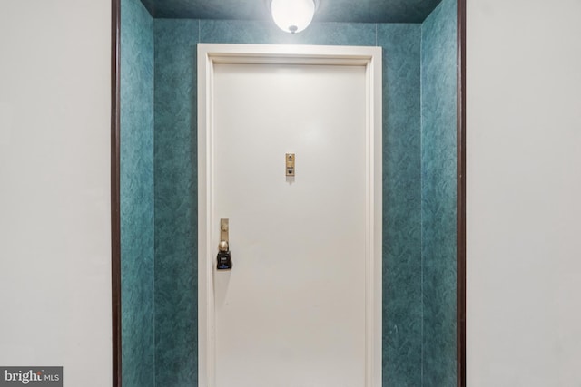 3709 S George Mason Dr Unit 604, Falls Church, VA 22041