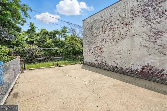 2105 Maisel St, Baltimore, MD 21230 - view of patio / terrace
