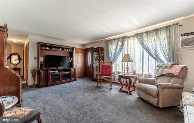 3324 Golf Course Rd, Allentown, PA 18104 - view of carpeted living area