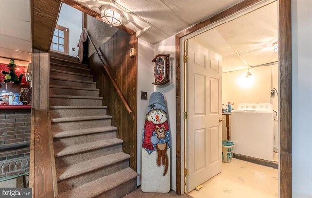 3324 Golf Course Rd, Allentown, PA 18104 - stairway with washer / clothes dryer