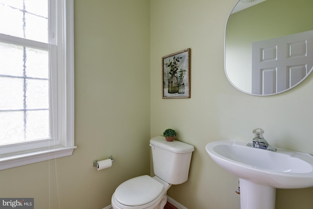 213 Casper Way, Middletown, DE 19709 - half bath with plenty of natural light