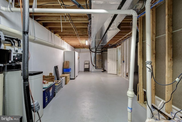 213 Casper Way, Middletown, DE 19709 - unfinished below grade area with a water softener system and heating unit