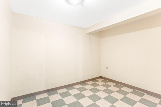 2363 Ashford Dr, Waldorf, MD 20603 - spare room with baseboards