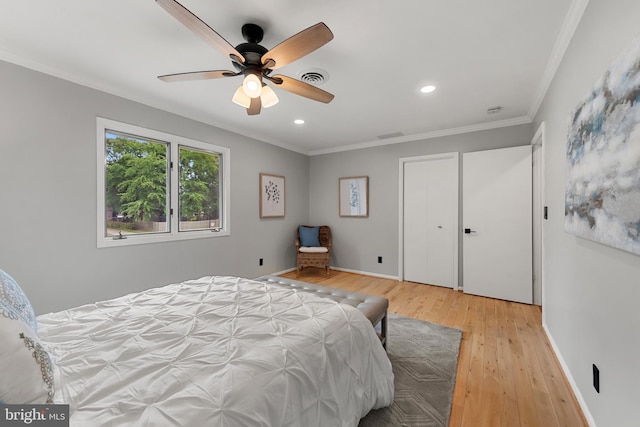 602 Sweet Brush Ct, Severna Park, MD 21146 - bedroom with light wood-style flooring, recessed lighting, ornamental molding, and a ceiling fan