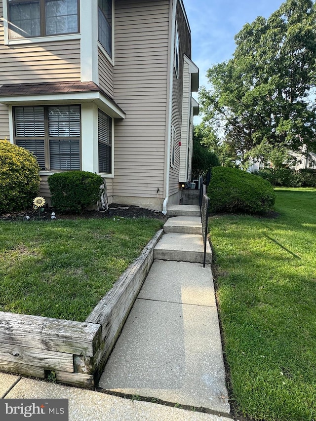 225 Barclay Ct, West Deptford, NJ 08051 - entrance to property with a yard