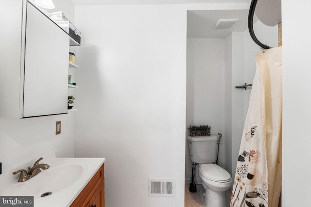 1228 S 22nd St, Philadelphia, PA 19146 - full bathroom featuring vanity, a shower with curtain, and tile patterned floors