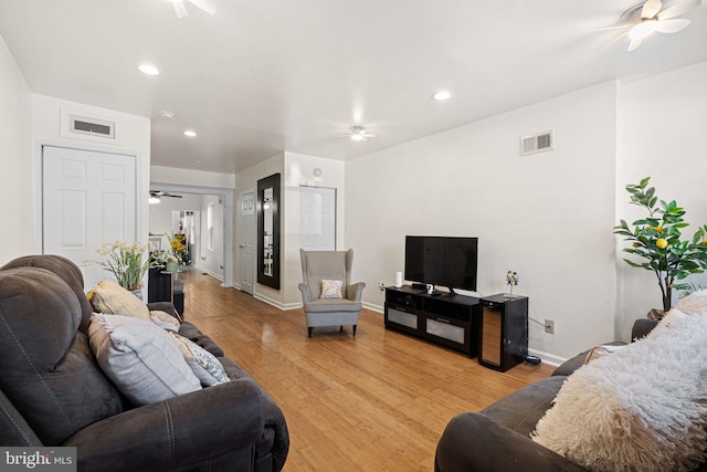 1228 S 22nd St, Philadelphia, PA 19146 - living area featuring ceiling fan, light wood-style flooring, and recessed lighting