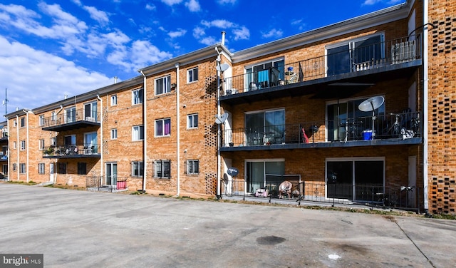 5009 D St SE Unit 202, Washington, DC 20019 - view of apartment building / complex