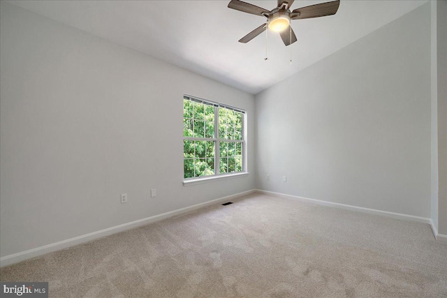 2222 Commissary Cir Unit 198, Odenton, MD 21113 - spare room featuring carpet, ceiling fan, and vaulted ceiling