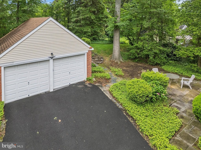 515 Marks Rd, Oreland, PA 19075 - view of detached garage