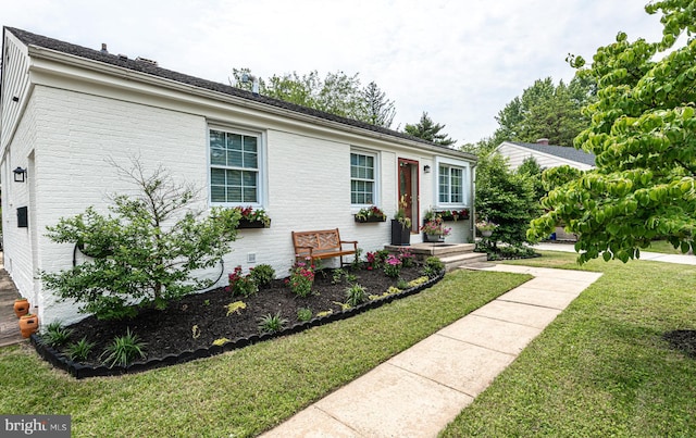 1006 Marleigh Cir, Baltimore, MD 21204 - ranch-style home with a front yard and brick siding