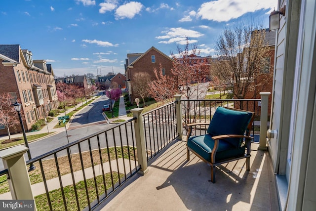 6139 Sligo Mill Rd NE, Washington, DC 20011 - balcony featuring a residential view