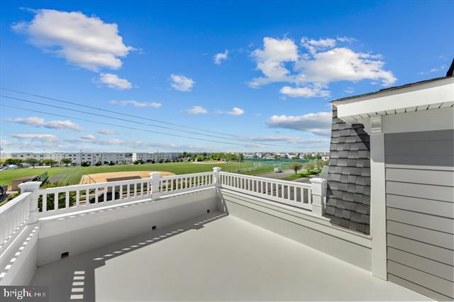 1005 Dune Dr, Avalon, NJ 08202 - view of patio / terrace