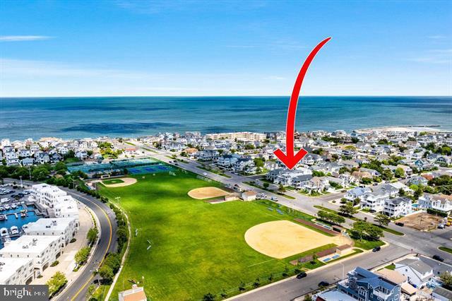 1005 Dune Dr, Avalon, NJ 08202 - bird's eye view of a nearby body of water
