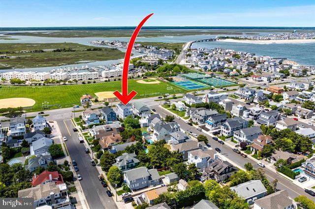 1005 Dune Dr, Avalon, NJ 08202 - aerial overview of property's location featuring nearby suburban area